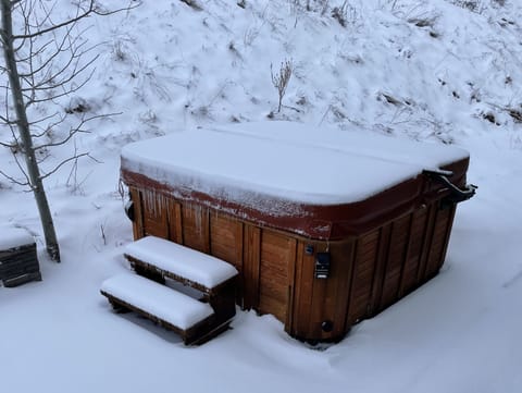 Hot tub - winter edition :)