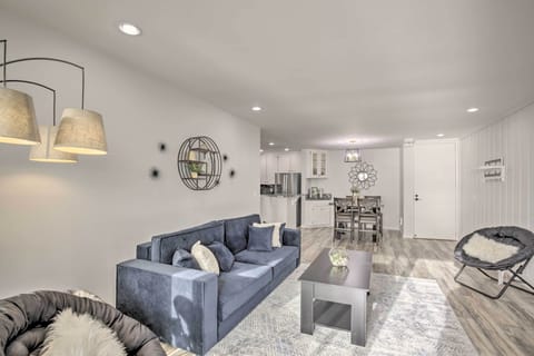 Living Room | Sleeper Sofa