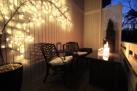 Front porch seating/fire pit