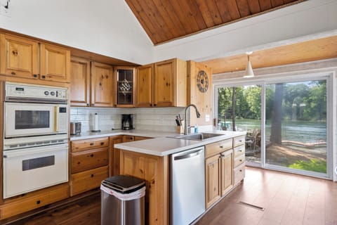 Kitchen w/Microwave, Dishwasher, oven and stove top