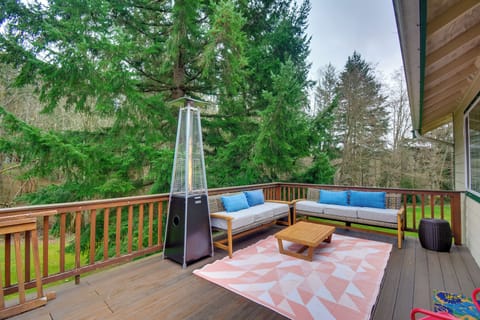 Bainbridge Island Vacation Rental | 2BR | 1BA | Step-Free Access | 800 Sq Ft