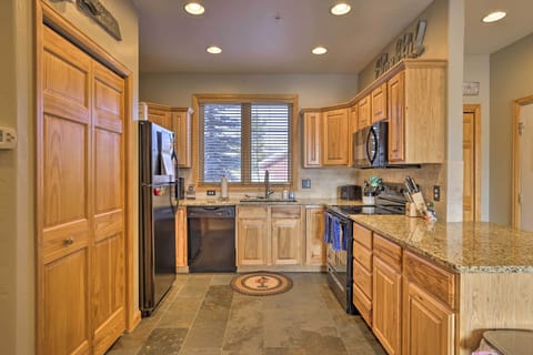 Kitchen | Fully Equipped | Cooking Basics | Dishware & Flatware