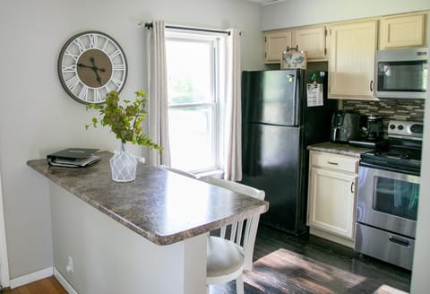 Kcup and regular coffee pot