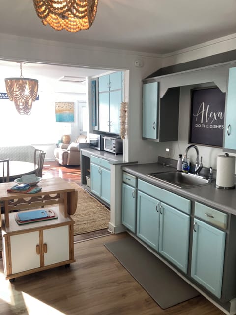 Spacious kitchen for eating in or taking out.