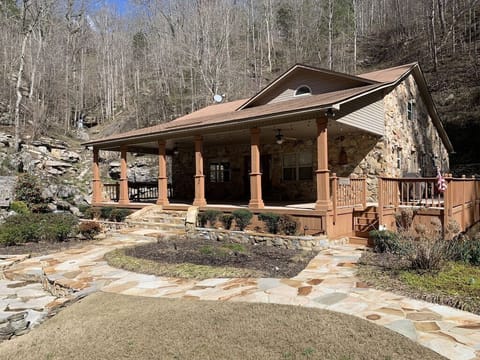 Great large front porch