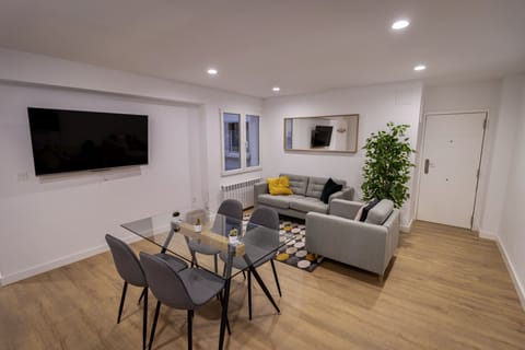 Living room / dining room