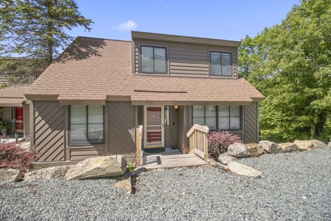 Welcome to Slope N Stay Getaway! 