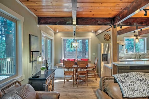 Dining Area | Suitable for Children + Elderly