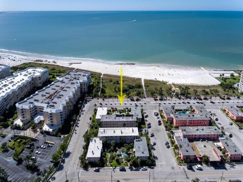 Steps to St Pete Beach