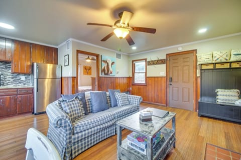 Living Room | Sleeper Sofa | Central A/C & Heating | Smart TV