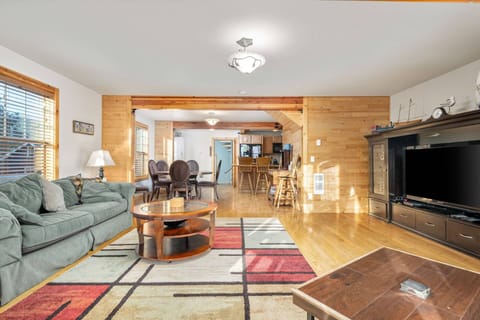 The house was very clean and had very we needed for a comfortable stay. - Alexis S.