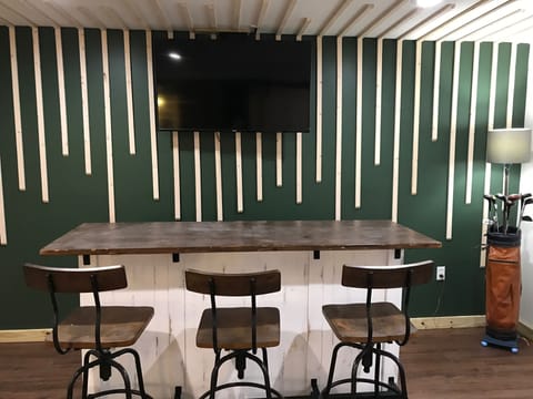 Cool Bar!
