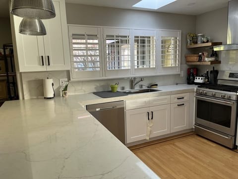 beautiful new kitchen
