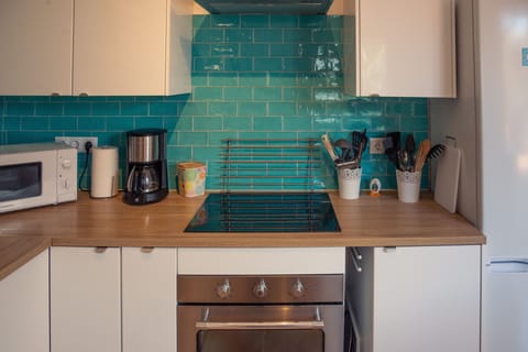 Enjoy cooking together in the modern, well equipped, kitchen