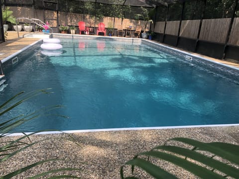 Screen protects you while you swim. Lap setting is 13 yds on an Apple Watch 