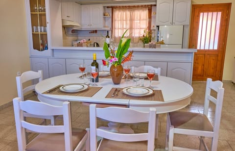 Villa Christine Afionas Corfu Dining Area 