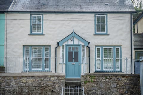 Noe Acre - 3 Bedroom Cottage - Tenby (8730)