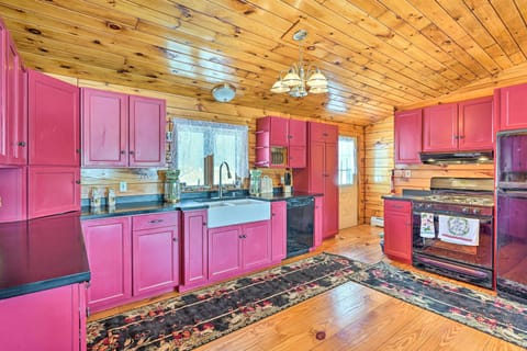 Kitchen | Fully Equipped | Blender | Coffee Maker