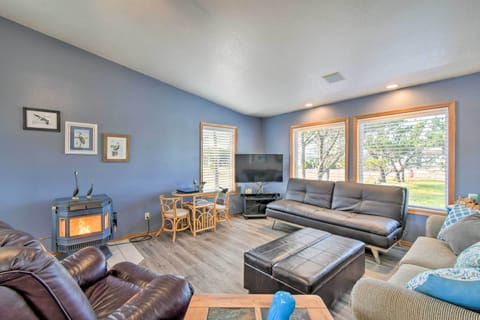 Ocean Park Vacation Rental | 3BR | 2BA | Step-Free Access | 1,600 Sq Ft