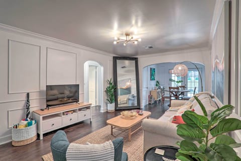 St. Petersburg Vacation Rental | 3BR | 2BA | 1,142 Sq Ft | 3 Steps to Enter