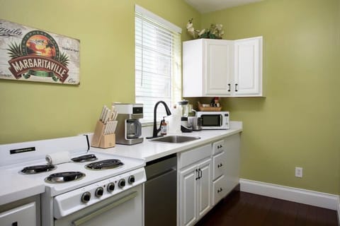 Little Palm Suite Kitchen