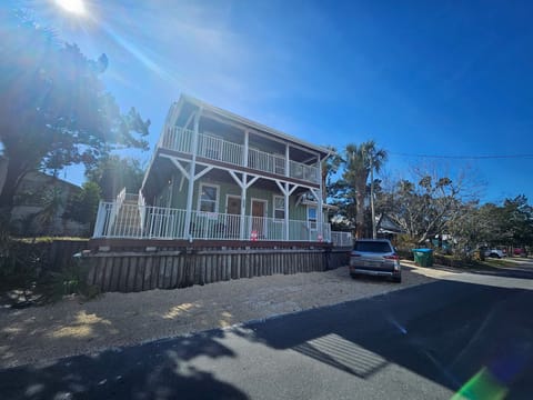 Front of building - Pelican Point is on the first floor - this is just some of the parking (please park at an angle as pictured).