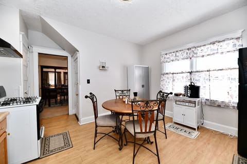 Extra seating space available in the kitchen