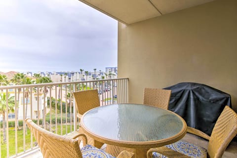 Private Balcony | Gas Grill