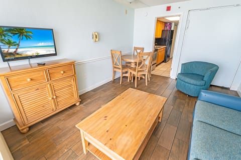 Amazing Living Room with Views of the Ocean 🌊☀️