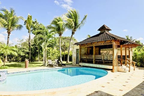 Private pool