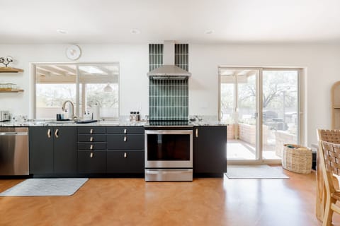 Prep meals while enjoying views of your private desert yard.