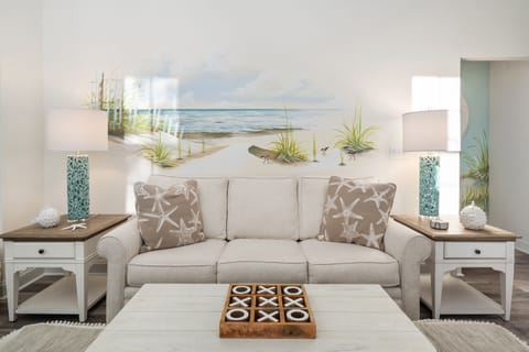 2 story great room w/hand painted coastal mural decor