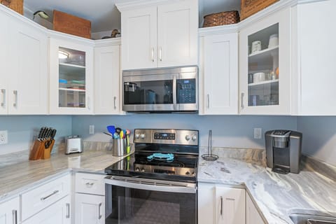 Well equipped kitchen