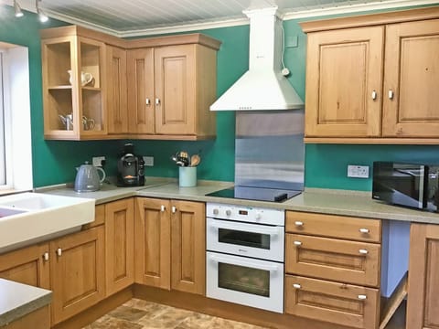 Kitchen | Laxdale Cottage, Leverburgh, Isle of Harris
