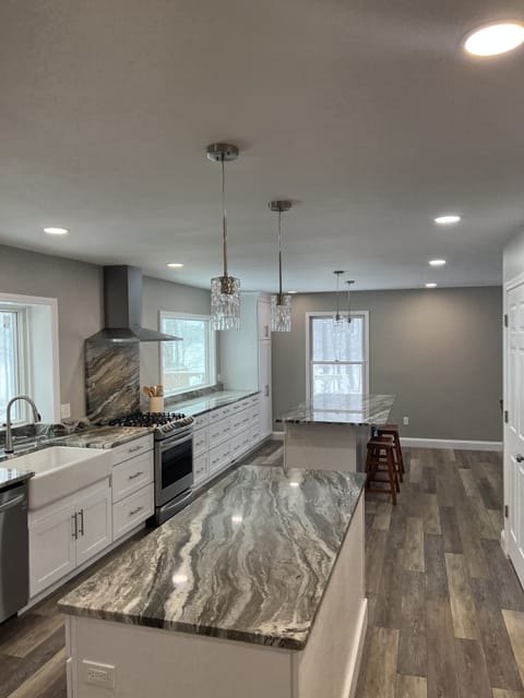 Kitchen with Islands
