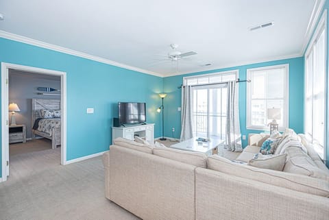 Living-room Sunset Island