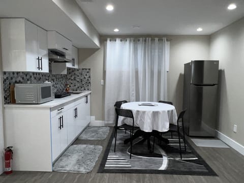 Kitchen and Dining 