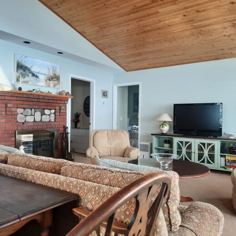 Living Room with Gas Fireplace and Entertainment Center