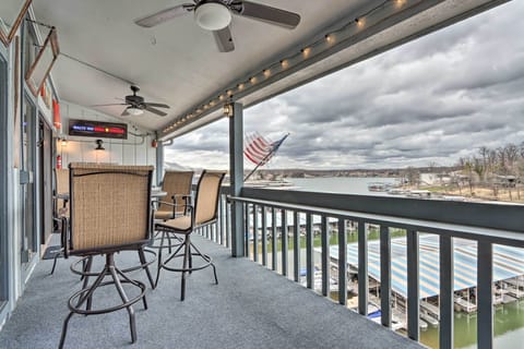 Osage Beach Vacation Rental | 2BR | 2BA | Stairs Required | 832 Sq Ft