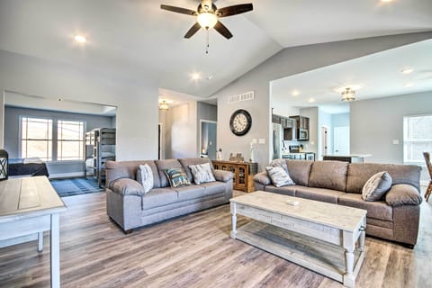 Living Room | Free WiFi