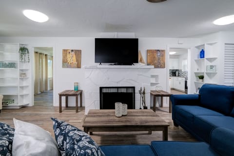 Tv and wifi available