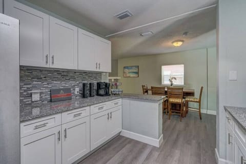 WHAT???  A coffee bar!  Yes, please.