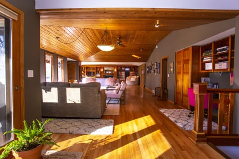 Cozy Cottage