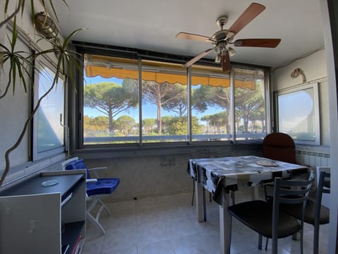 closed loggia, offering a dining room with an unobstructed view
