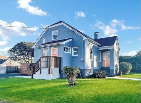 Front & side yard view