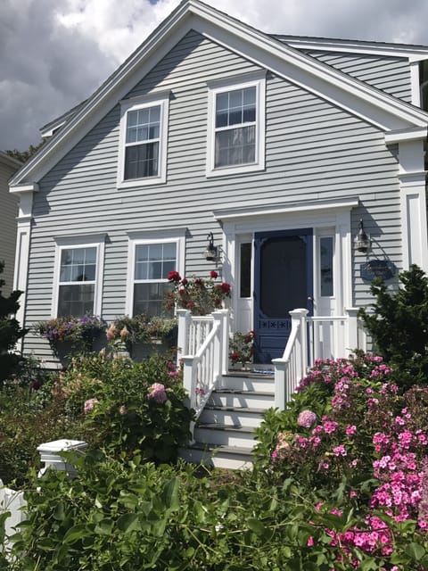 Amsbury Cottage