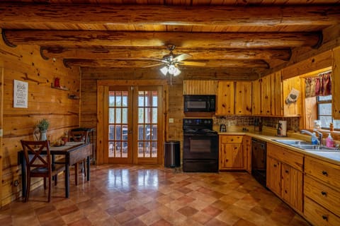 Plenty of room to cook and entertain your family or guests. 