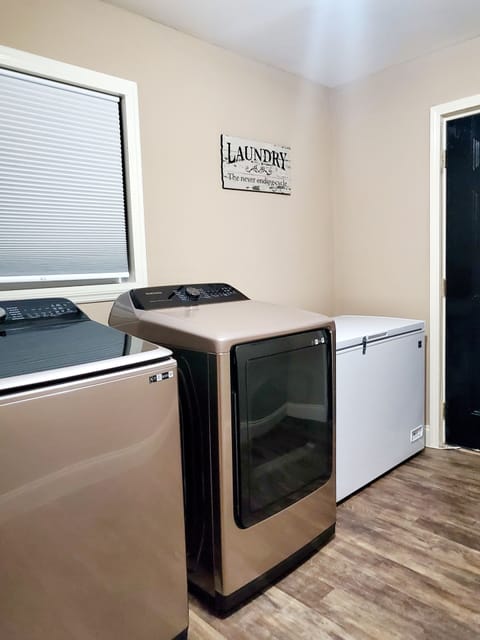 Hallway going to mancave. 