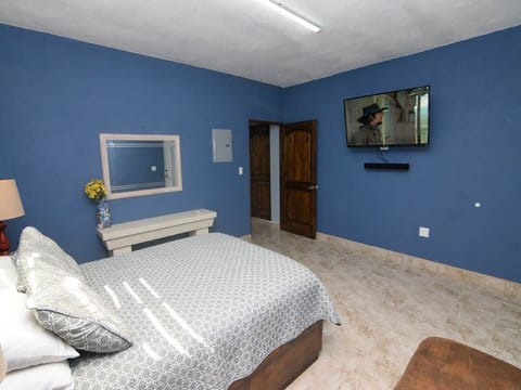 Casa Montaa y Mar Master Bedroom TV