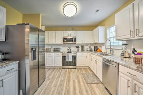 Kitchen | Fully Equipped | Cooking Basics